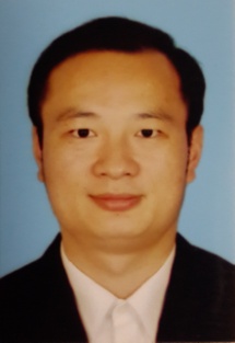 王红成蓝底.jpg